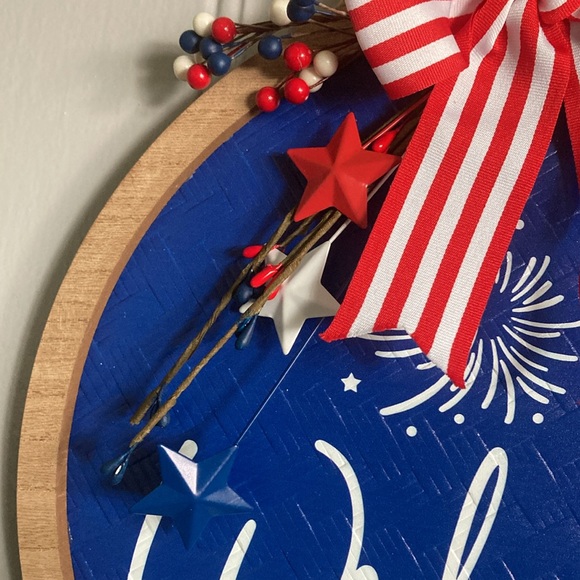 NWT- Round Wooden- Blue Wicker- WELCOME Patriotic Decoration Sign 🇺🇸🎇⭐️ - Picture 10 of 17